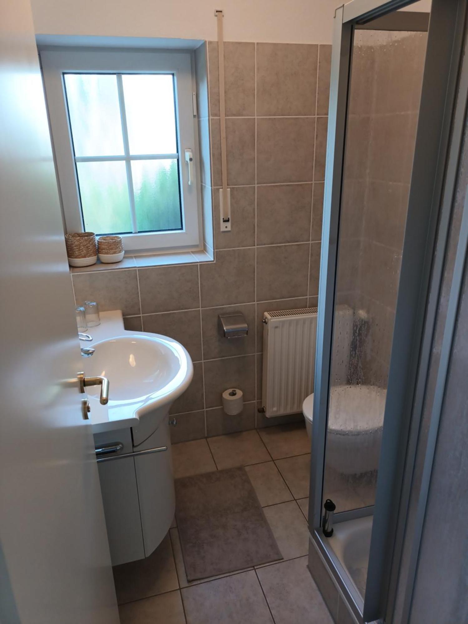 Idyllische Lage Im Sueden Erfurts Apartment Ngoại thất bức ảnh